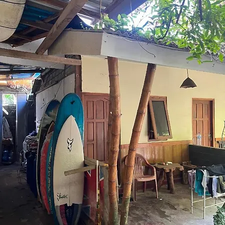 Big Daddy'S Surfcamp Apartment Pasanggaran Exterior photo